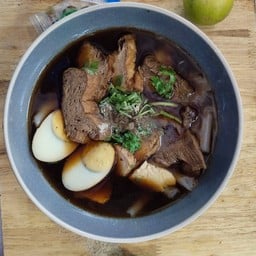 ก๋วยจั๊บเนื้อ