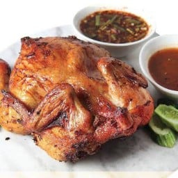 ไก่อบโอ่งบางกรวย