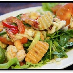 ยำรวมมิตรทะเล