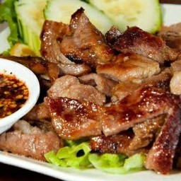 สันคอหมูย่าง น้ำจิ้มแจ่ว