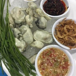 หอยนางรมทรงเครื่อง