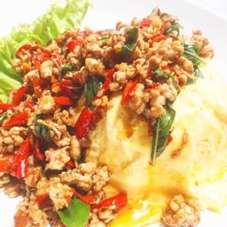 ข้าวกะเพราหมูสับ+ไข่ข้น