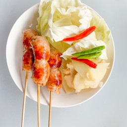ก๋วยเตี๋ยวน้ำตกหมู รุ่งนภา เลิศรส
