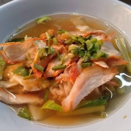 ชายสี่ บะหมี่เกี๊ยว รพ.ทักษิณ
