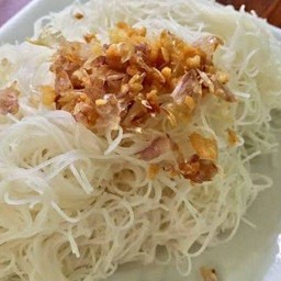 เส้นหมี่ลวก