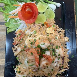 ข้าวผัดทะเล