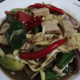 ตำมะม่วงหมูยอน้ำปลาร้า