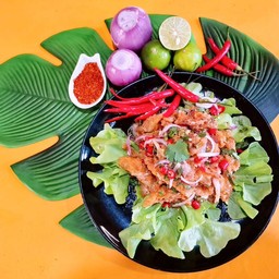 ยำไก่ซี๊ดพริกสด