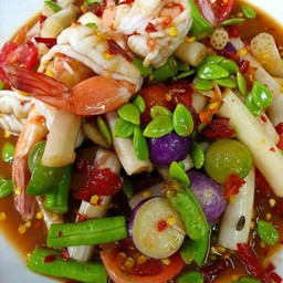 [อร่อยซ่ากับโค้ก] ตำไหลบัวกุ้งสุก + โค้ก ออริจินัล (กระป๋อง)