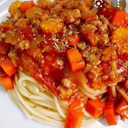 สปาเก็ตตี้ซอสแดงไก่