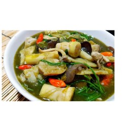 แกงหน่อไม้สด