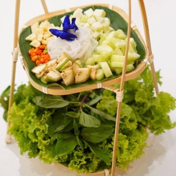 เพิ่มชุดผัก*แหนมเนือง