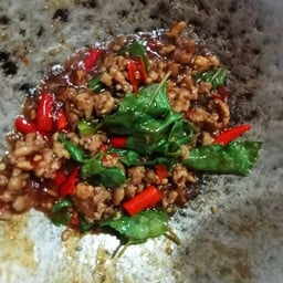 กระเพราหมู