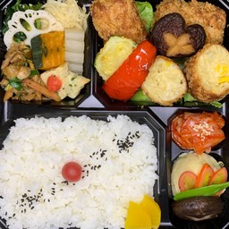 Corn cream croquette bento(コーンコロッケ弁当)