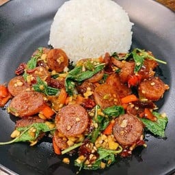 ข้าวกะเพรากุนเชียง