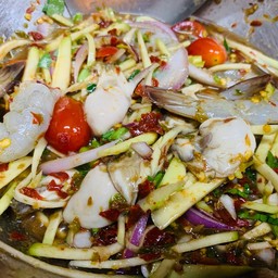ยำหอยนางรม+กุ้งสด