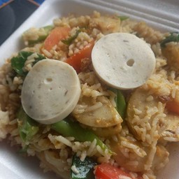 ข้าวผัดหมูยอ