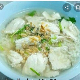 ก๋วยเตี๋ยวบี(B)หมูหมักซอย4