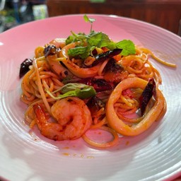 สปเก็ตตี้พริกแห้ง ทะเล