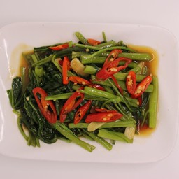 ผัดผักบุ้งไฟแดง