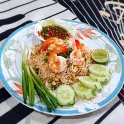 ร้านข้าวผัดอร่อยยันช้อน