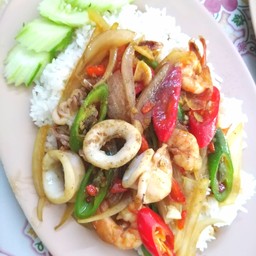 ข้าวราดผัดพริก