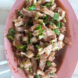 น้ำตกหมู