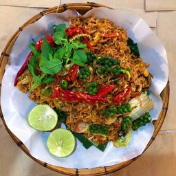 ผัดมาม่าขี้เมา