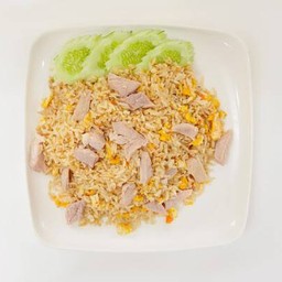 ข้าวผัดหมูใหญ่