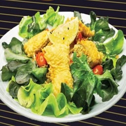 สลัดปลาชุบแป้งทอด