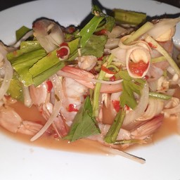 ยำกุ้งสด