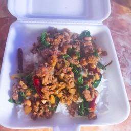 กะเพราหมูสับ+ข้าวเจ้า