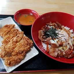 ข้าวชุดหน้าหมูเกาหลี