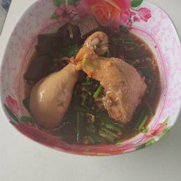 ก๋วยเตี๋ยวไก่ตุ๋น & เมี่ยงปลาทู & ลูกชิ้นทอด