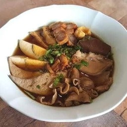 เจ้ผา ก๋วยจั๊บน้ำข้น