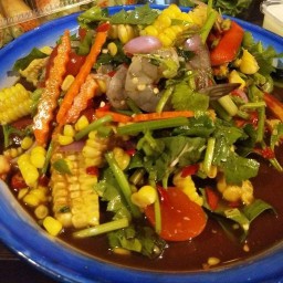 ปาร์ตี้ยำถาด  สาขาร่มเกล้า