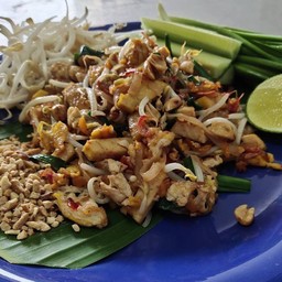 ผัดไทยซอย 3 ข้าวผัดปู