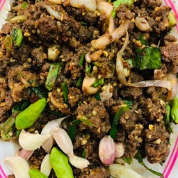 ก้อยเนี้อคั่ว (สุก)