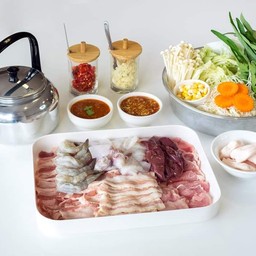 หมูกระทะชุดใหญ่
