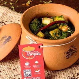 Dum Handi Saag Paneer