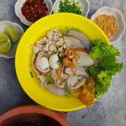 เกาเหลาหมูทรงเครื่อง