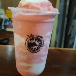 สตอเบอรี่ สมูทตี้โยเกิตร์