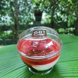 สตอเบอรี่ชีทโยเกิร์ต