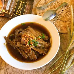 [อร่อยซ่ากับโค้ก] เกาเหลาปีกตุ๋น +  เป็ปซี่ (ขวด)