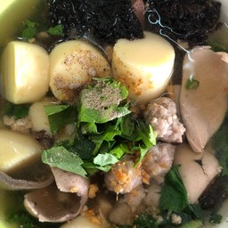 เกาเหลาเลือดหมู (เพิ่มเต้าหู้ไข่)