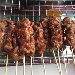 ฟลุ๊คเนื้อย่าง หน้าอเมซอน ถ.ต้นสน