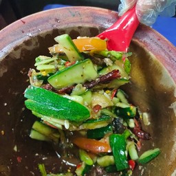 ตำแตงลาว