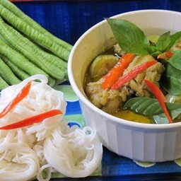 ชุดขนมจีนแกงเขียวหวานไก่ชุดใหญ่ (1กิโลกรัม)