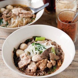 ก๋วยเตี๋ยวหมูเลียง