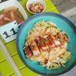 ร้านมีลาภ